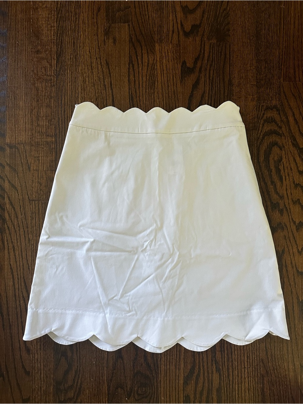 J. McLaughlin White Scalloped Hem Skirt